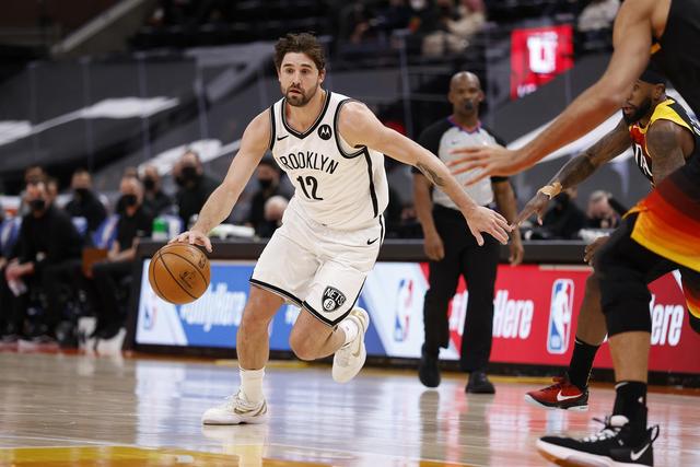 意甲-维阿传射麦肯尼破门 尤文图斯2-2帕尔马